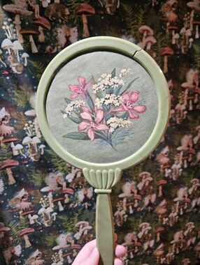 Vintage Floral Hand Mirror